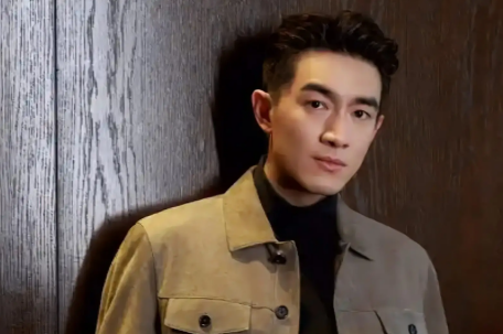 林更新与女友年龄差11岁