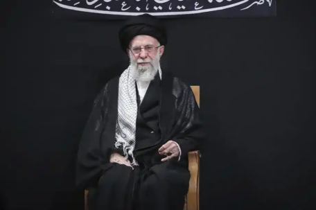 伊朗最高领袖首次公开露面