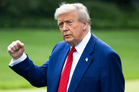 特朗普再呼吁降息：也许不解雇鲍威尔 