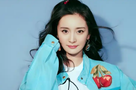 杨幂主演票房破80亿