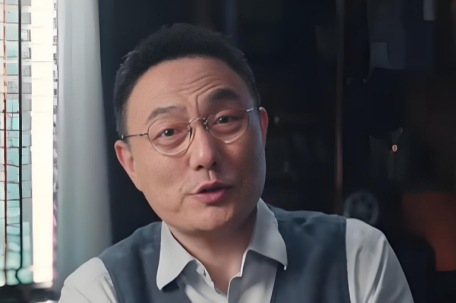 高考作文题里的穆旦是谁