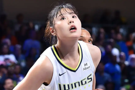 李月汝罚球12中10