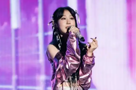 小沈阳女儿NINA出道韩国初舞台 