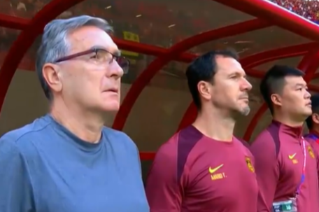 伊万执教国足胜率排倒数第二