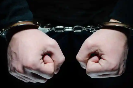 男子刑满释放后去洗浴中心0元购被抓