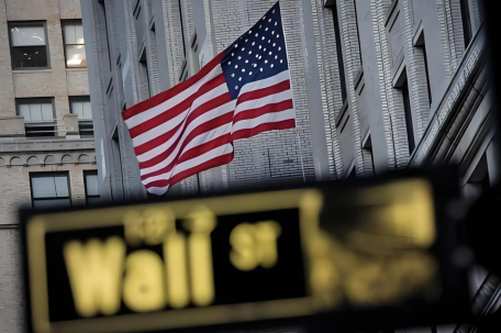 美国人购物开始被收关税附加费