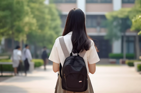 山西长治高考现醉考女生？假