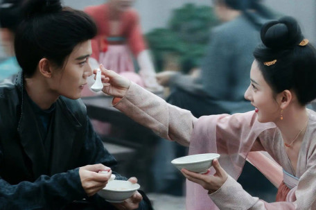 宋祖儿新剧开播 税务风波后正式复出