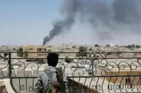 伊朗打击美军基地 当地民众尖叫飞奔