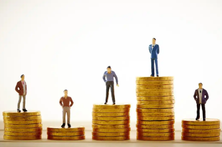 金价飙涨再创新高 有人净赚近20万