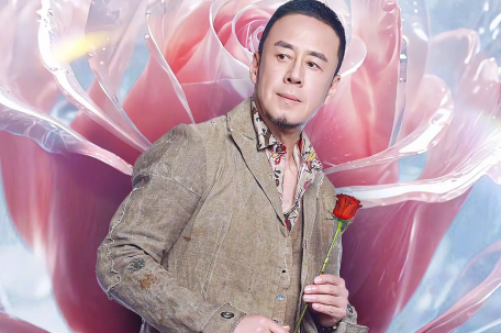 杨坤和美女同回酒店 疑新恋情曝光 