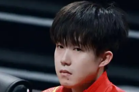 杨毅谈王楚钦三大赛0冠