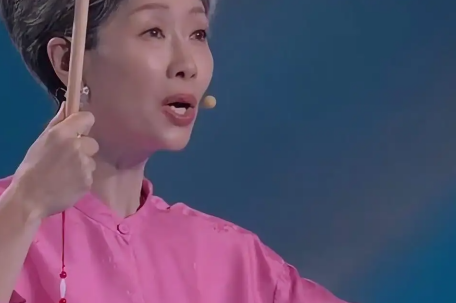 叶童陈丽君穿越时空浪漫相遇