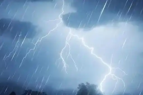 特大暴雨雷暴大风 台风韦帕即将登陆