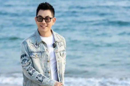 武汉公安真摇来任贤齐宣传反诈了