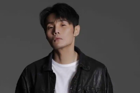 李荣浩连续10年发文：都给我好好考