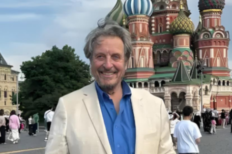 敏感时刻 马斯克父亲抵达莫斯科