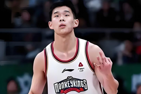 林葳被NBA独行侠下属球队选中