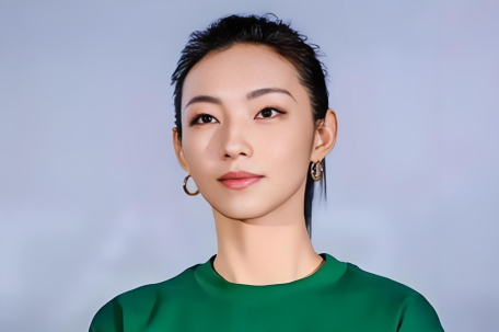 那尔那茜高考当年曾查处违规考生