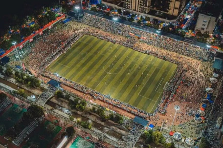 苏超喊话：欢迎村超来踢球旅游