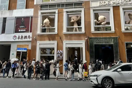 在上海 一块砖头能砸中10个主理人 