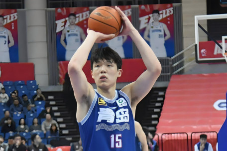 杨瀚森：这个生日礼物我很喜欢