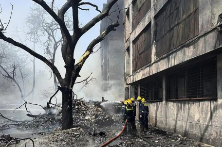 我驻印度使馆：坠毁客机无中国籍乘客