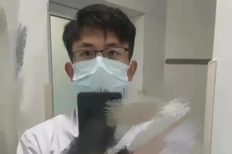 医院2年间给罗帅宇转账40多万