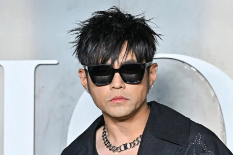 周杰伦方回应花30亿台币买4层楼