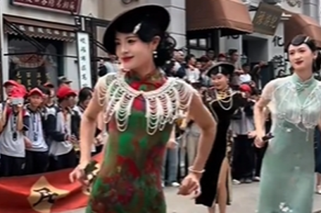 当斧头帮舞遇上沪上小阿姨