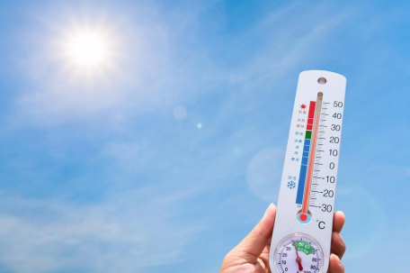 东北地区地表温度最高达65℃