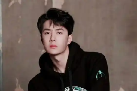 DeepSeek给王一博道歉是假的