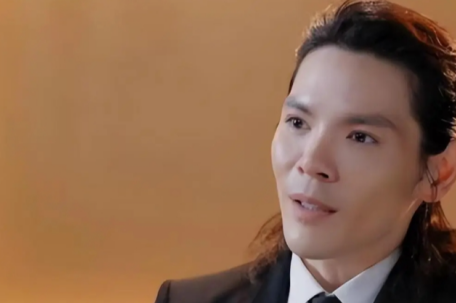 向佐像偷穿郭碧婷高跟鞋10年了