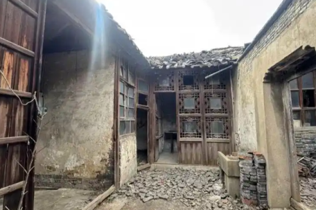 扬州一清代文物合院618元起拍