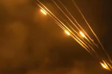 伊朗导弹击中以色列能源设施