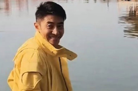 撒贝宁被叫“刘德华”憋不住笑了