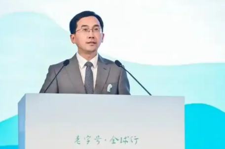 周西松任北京外交人员服务局局长