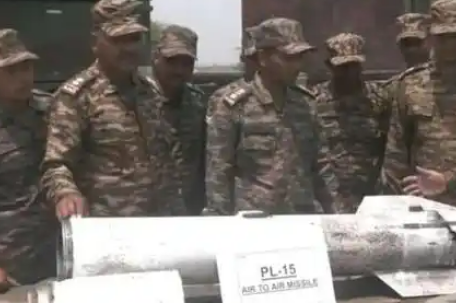 印度展示印巴冲突中的战利品