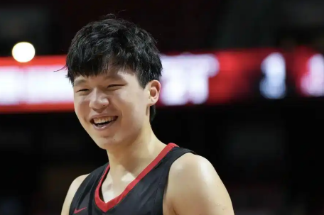 杨瀚森NBA首秀填满数据栏