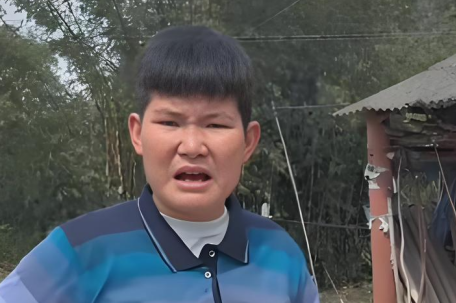 警方证实网红“小四爷”被带走