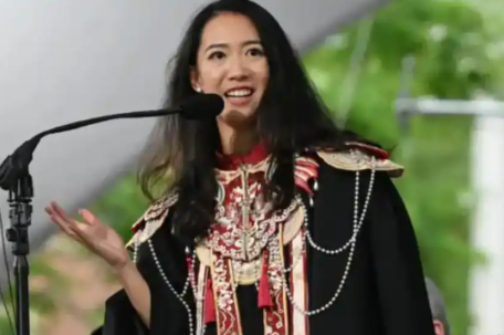 哈佛演讲的中国女生否认走后门入学