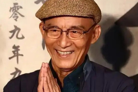 92岁游本昌宣誓入党