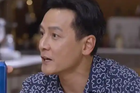 吴彦祖疯狂接代言被猜缺钱