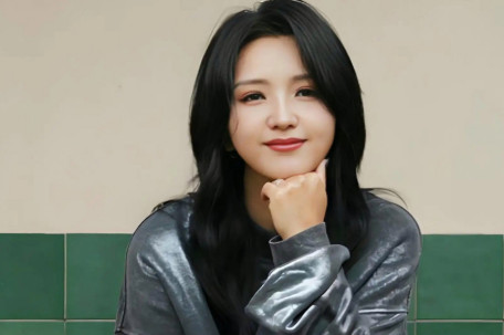 何洁发文否认演唱会假唱 随后秒删