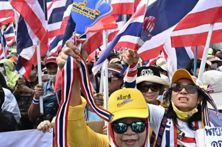 泰总理录音门暴露泰国政坛两大顽疾 