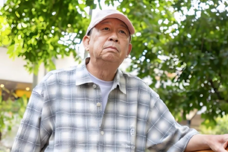 75岁男星公开征婚 身患多种疾病