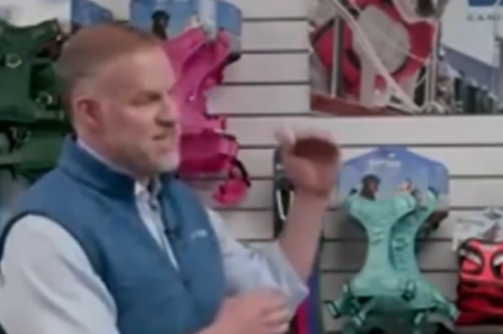 美企老板:还不如一把火烧了库存