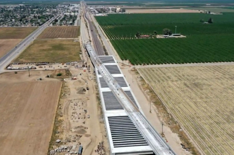 加州高铁“烂尾” 美国交通部长怒了