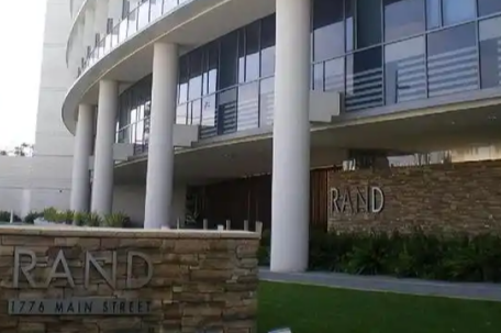 美国智库研究员拉踩印度被批