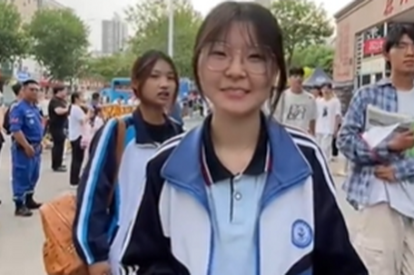 女生考完数学喊话：明年考难一点
